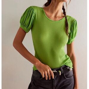 We The Free by Free People Reina Tissue Tee Size XS Puff Sleeve Ruffle Hem Green